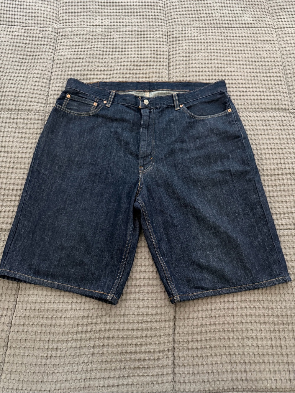 Levi's 469 Men's Dark Wash Blue Cotton Denim Shorts Zipper Fly 5-Pocket